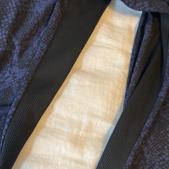 ATHLETA: Brooklyn jogger blue snake print - Picture 10 of 11